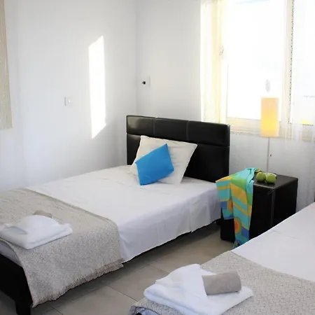 Avrora 4 Bedroom In Pernera