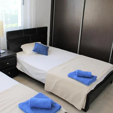 Avrora 4 Bedroom In Pernera Villa