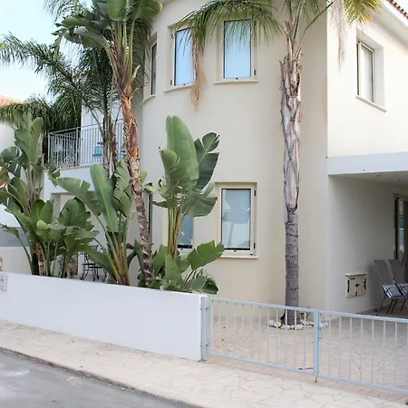 Avrora 4 Bedroom In Pernera Villa